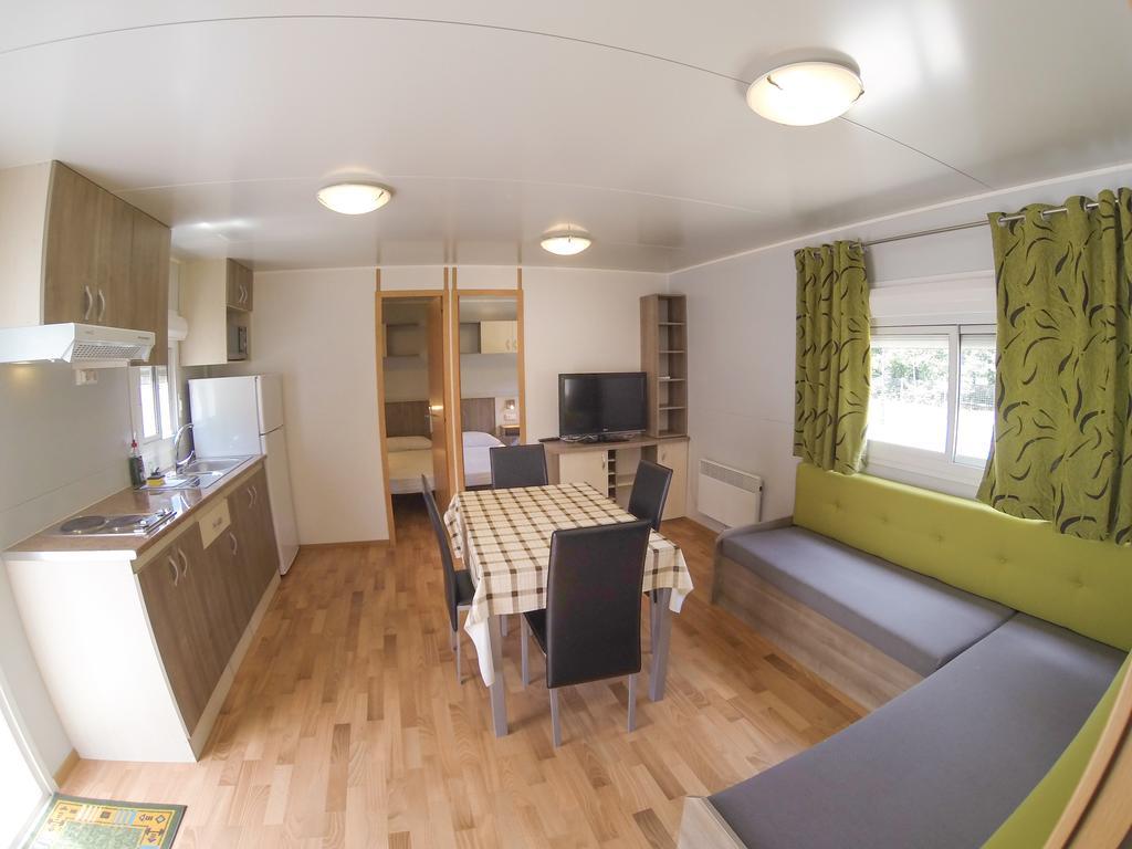Camping L'Espelt ラ・ポブラ・ダ・リリェート 部屋 写真